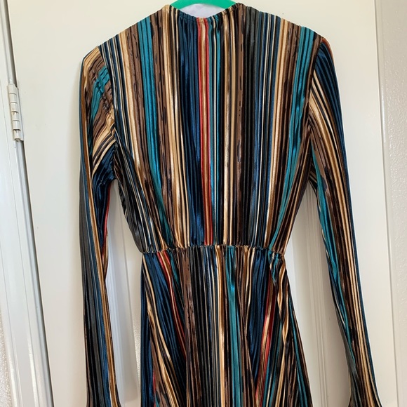 X revolve Sharon dress - Picture 7 of 8